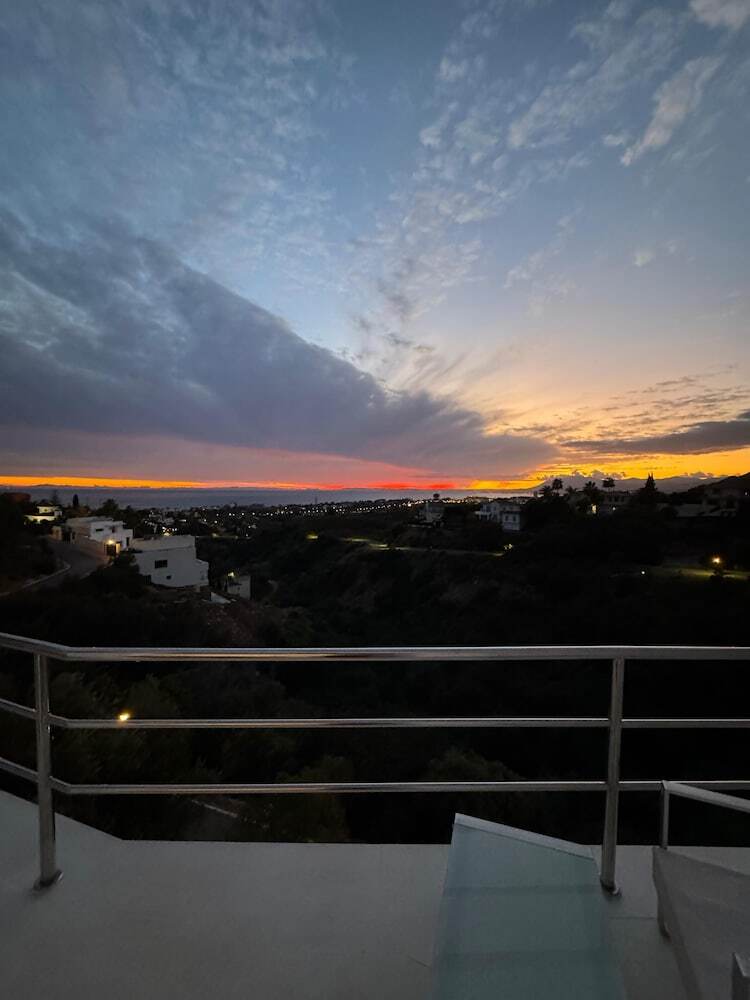 Marbella Boutique Art