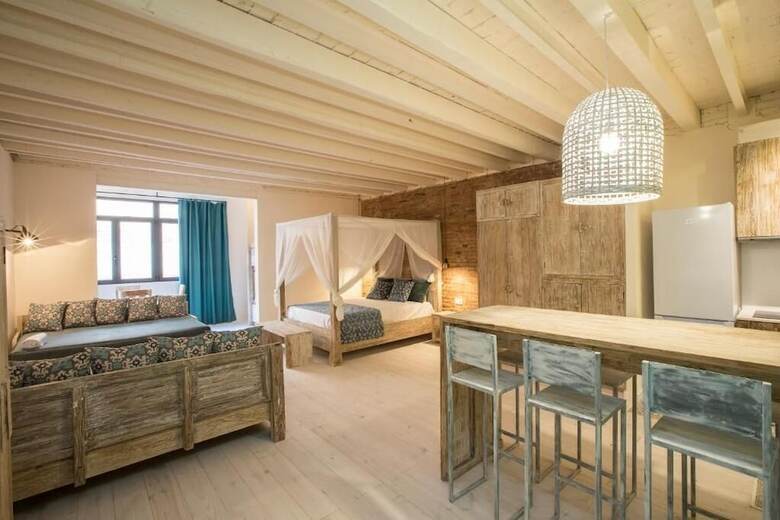 Hotel La Bodega Suites