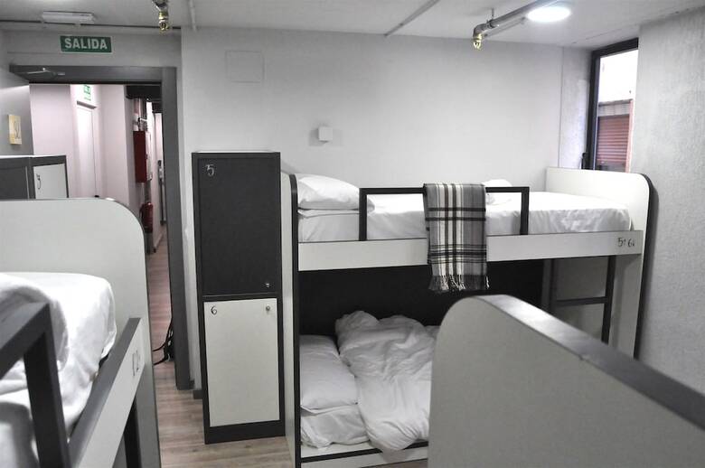 Hostal Quartier Bilbao Hostel