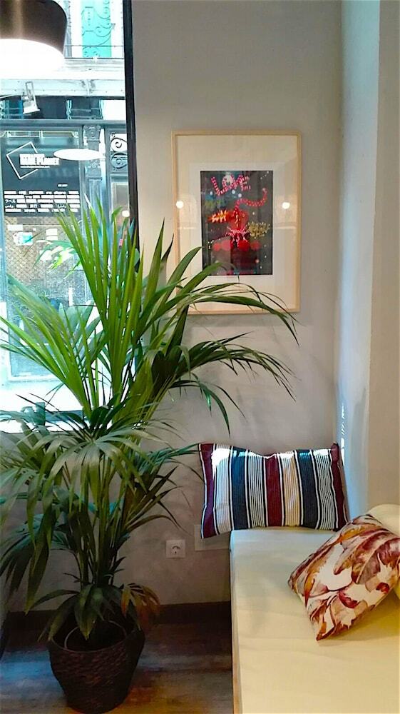 Hostal Quartier Bilbao Hostel