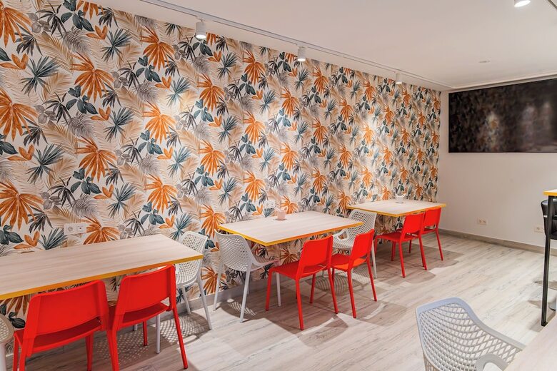 Hostal Aptc Etxea Hostel