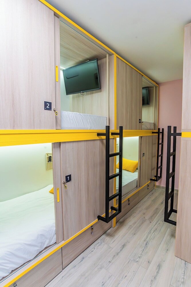 Hostal Aptc Etxea Hostel