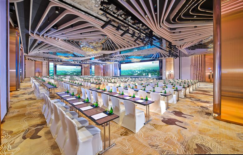 Regala Skycity Hotel