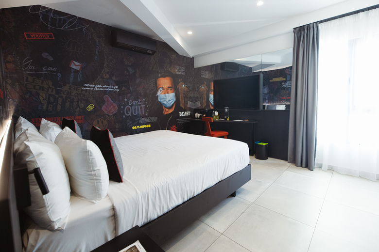 So City Hotel