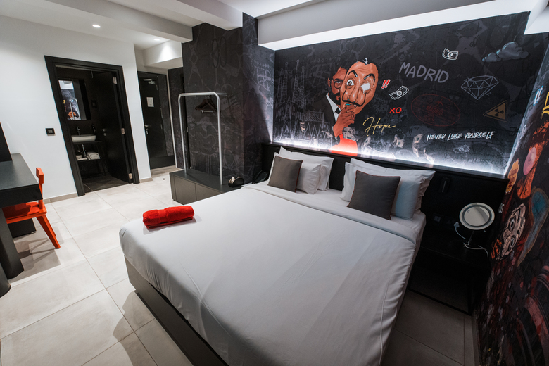 So City Hotel