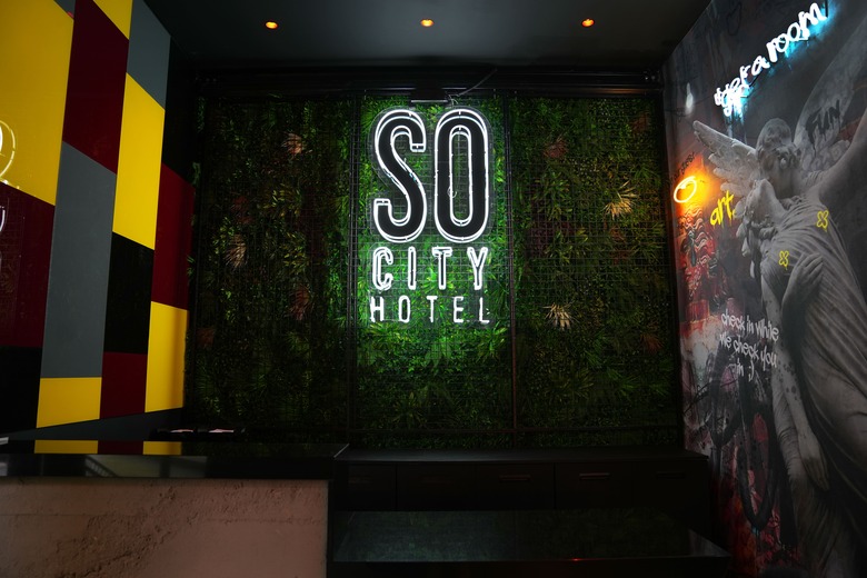So City Hotel