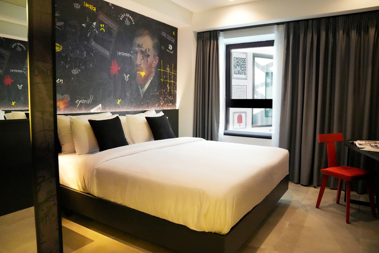 So City Hotel