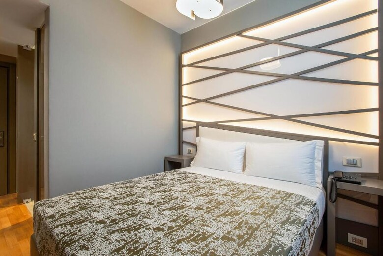 Hotel Fortyfive Squared