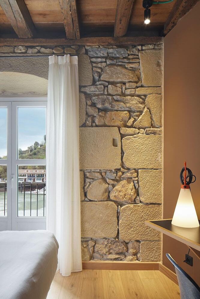 Bed & Breakfast Donibanea