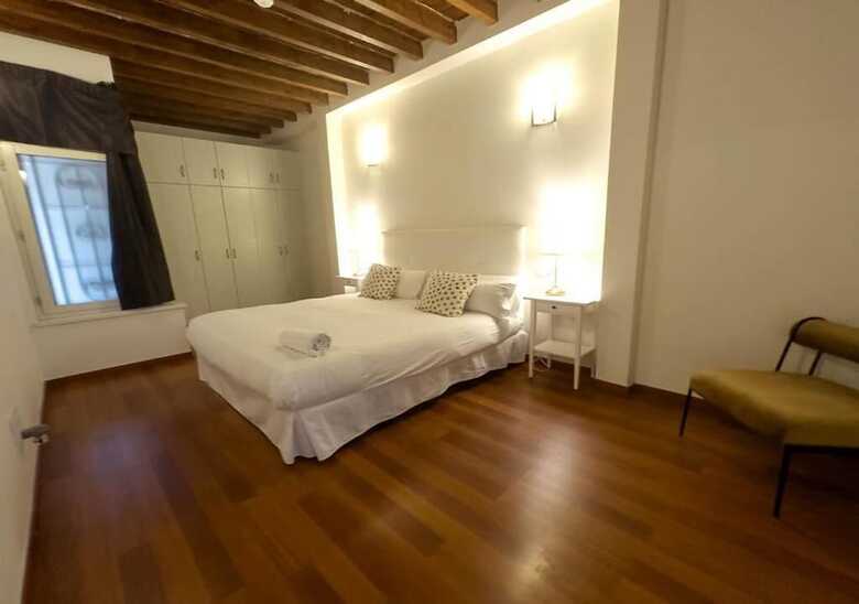 Aparthotel Isa Granada