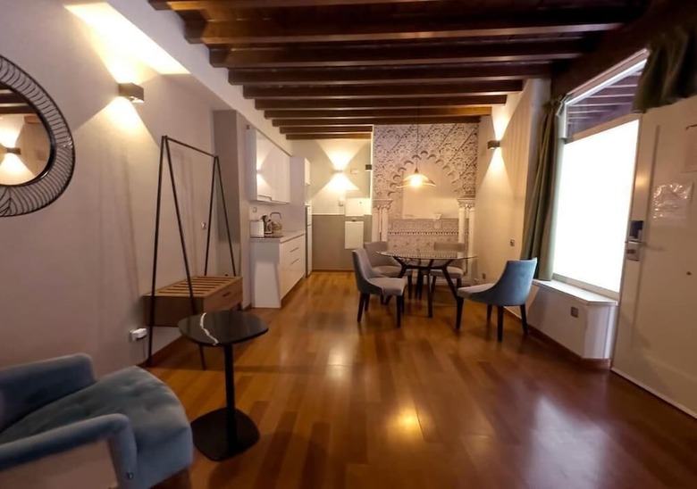 Aparthotel Isa Granada