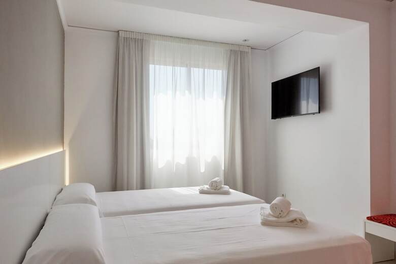 Hotel Dl Port