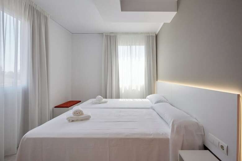Hotel Dl Port