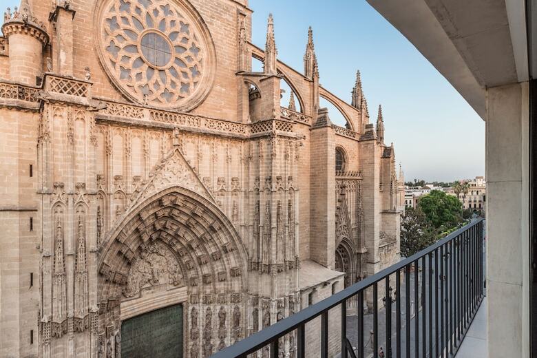 Aparthotel Puerta Catedral Suites