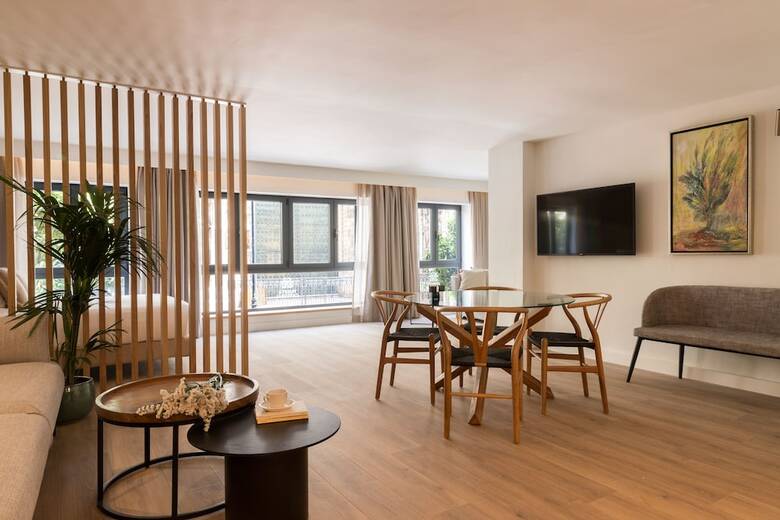 Aparthotel Puerta Catedral Suites