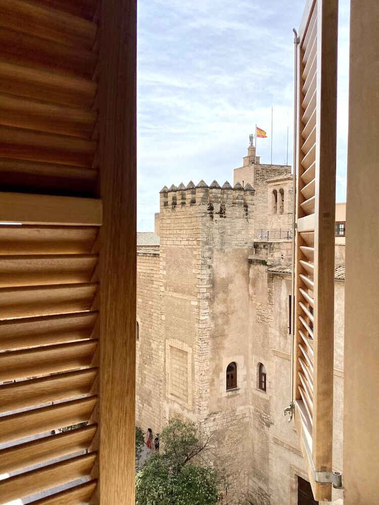 Hotel Vila Damunt Suites