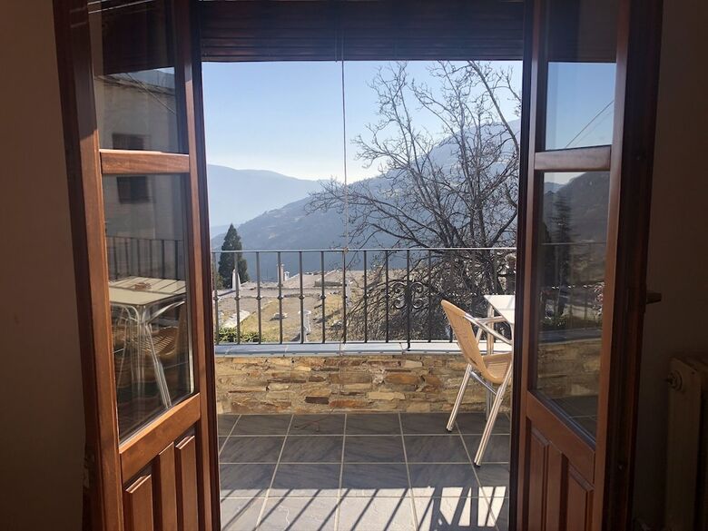 Hostal Poqueira
