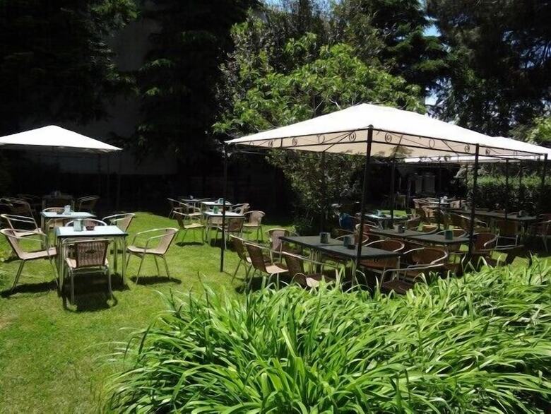 Hostal Poqueira