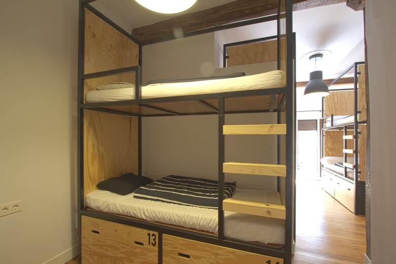 Hostal Surfing Etxea - Hostel