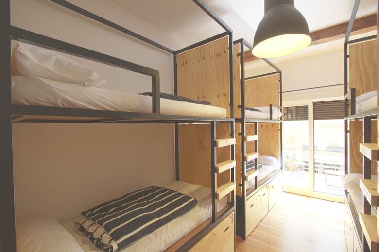 Hostal Surfing Etxea - Hostel