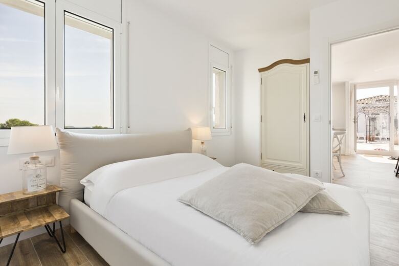 Hotel Masia Can Rovira
