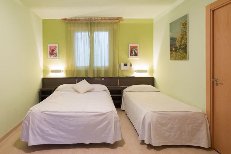 Hostal De La Vila