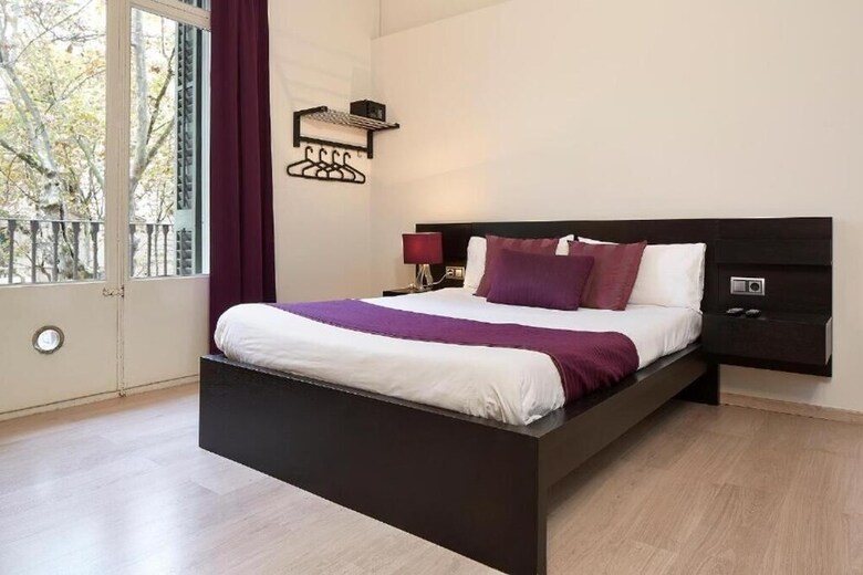 Pension Brustar G�tic