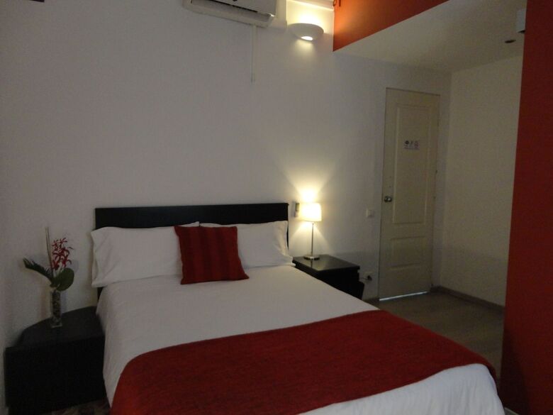 Pension Brustar G�tic