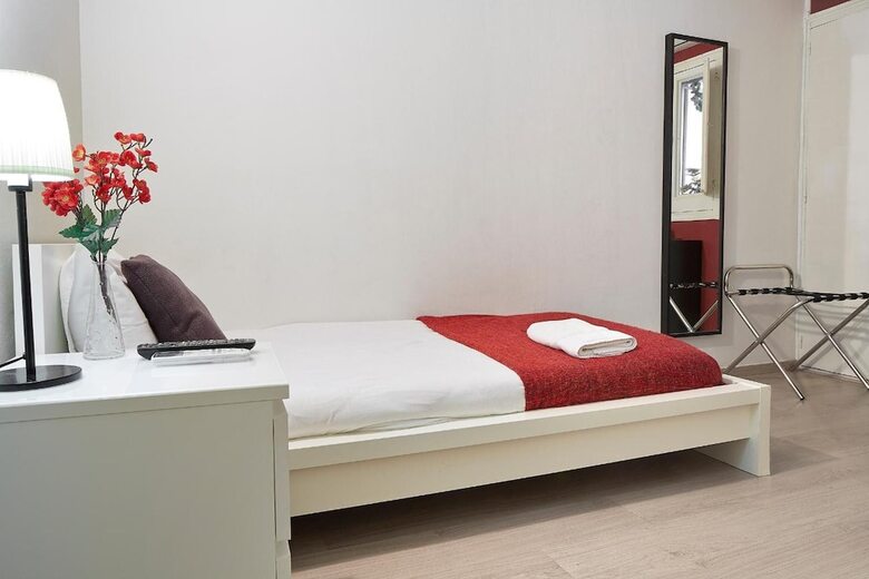 Pension Brustar G�tic