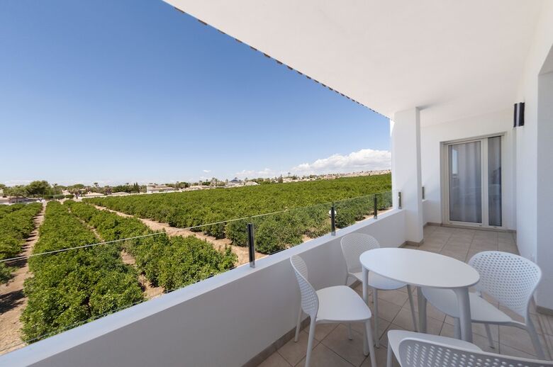 Aparthotel Apartamentos La Laguna Fase II