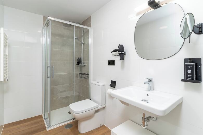 Aparthotel Limehome Oviedo Calle Postigo Bajo