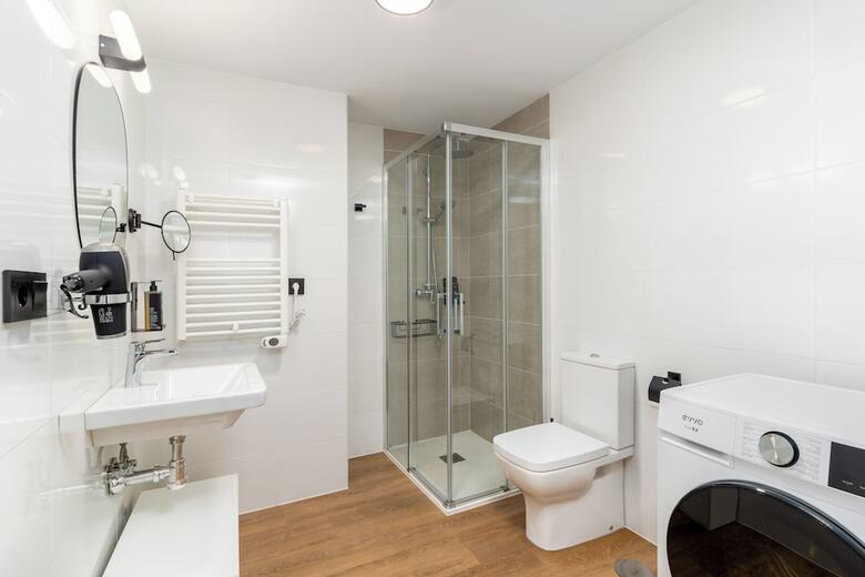 Aparthotel Limehome Oviedo Calle Postigo Bajo