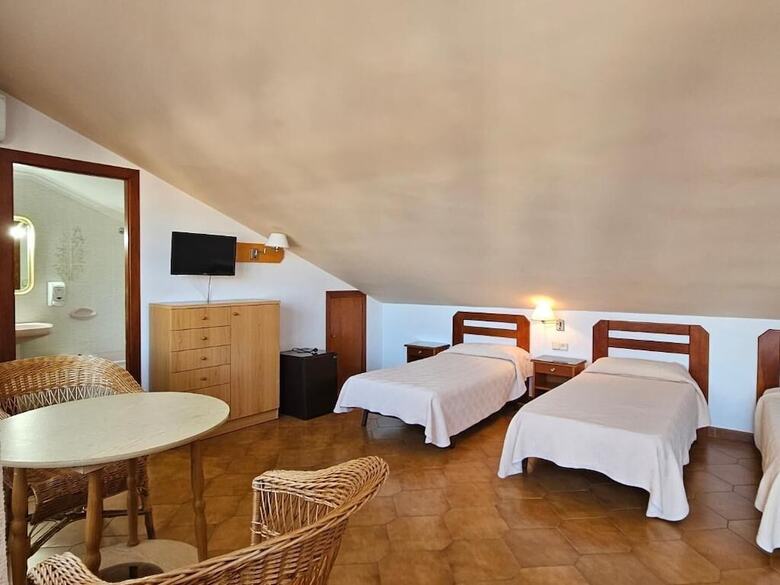 Hostal Hotel Blue Spot