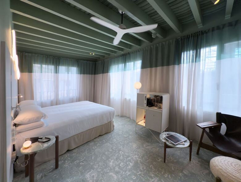 Terreno Barrio Hotel