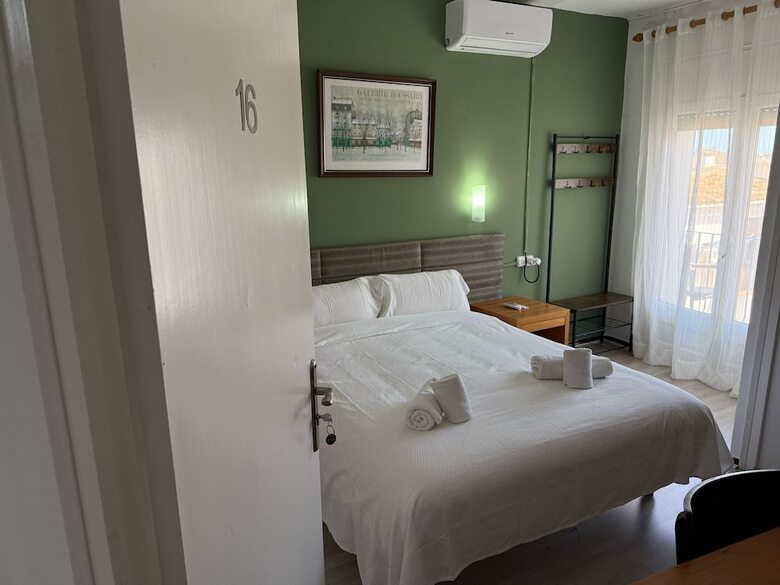 Hotel Nou Roser