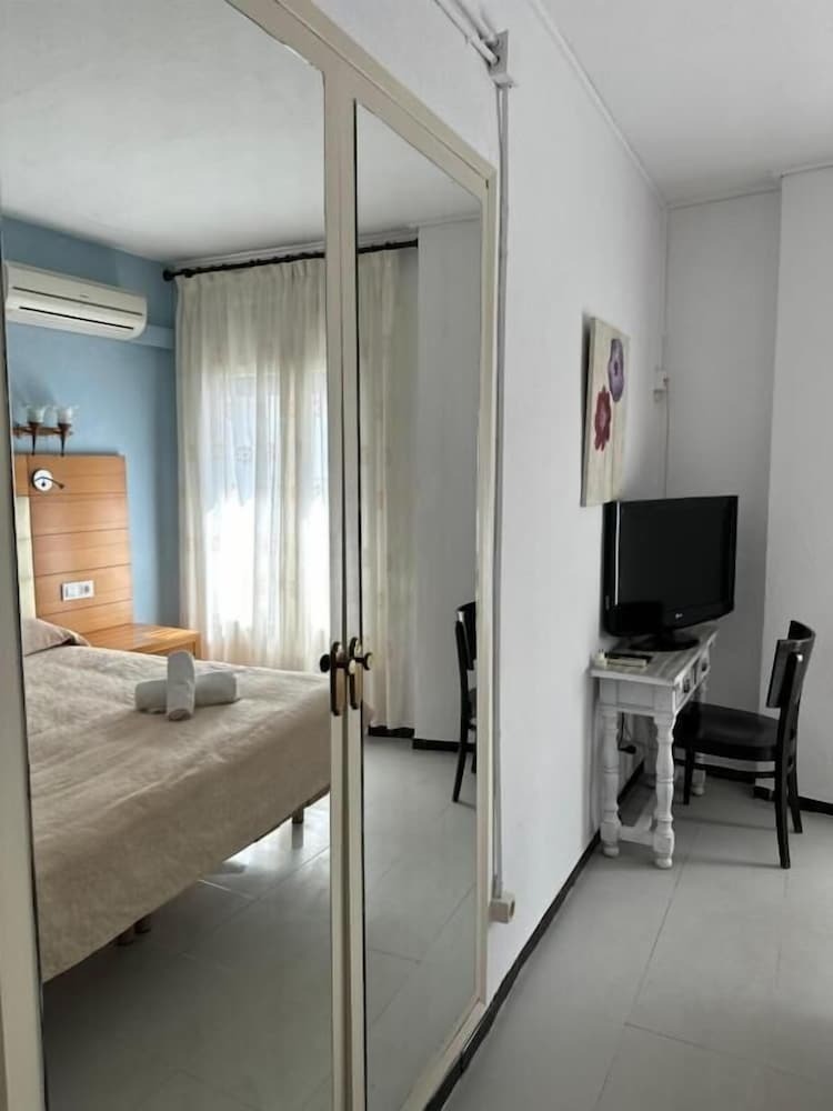 Hotel Nou Roser