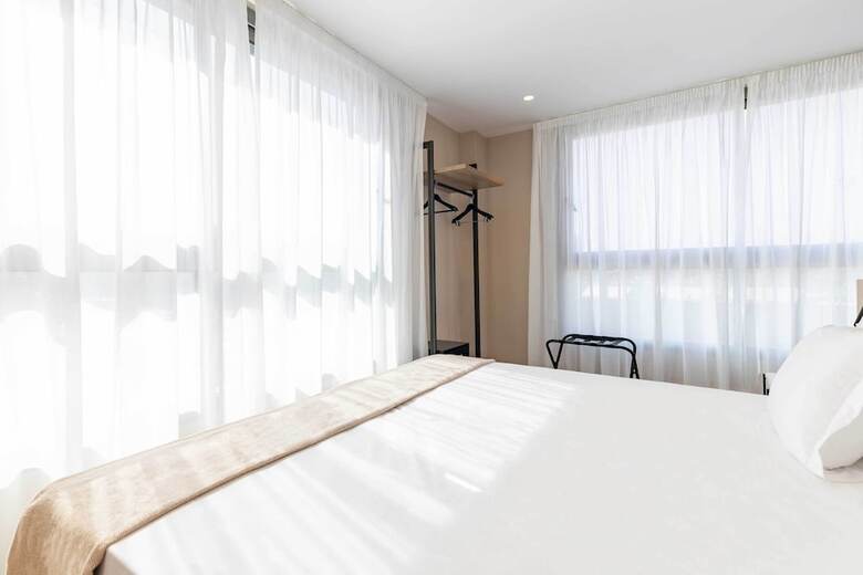 Hq Arena Hotel
