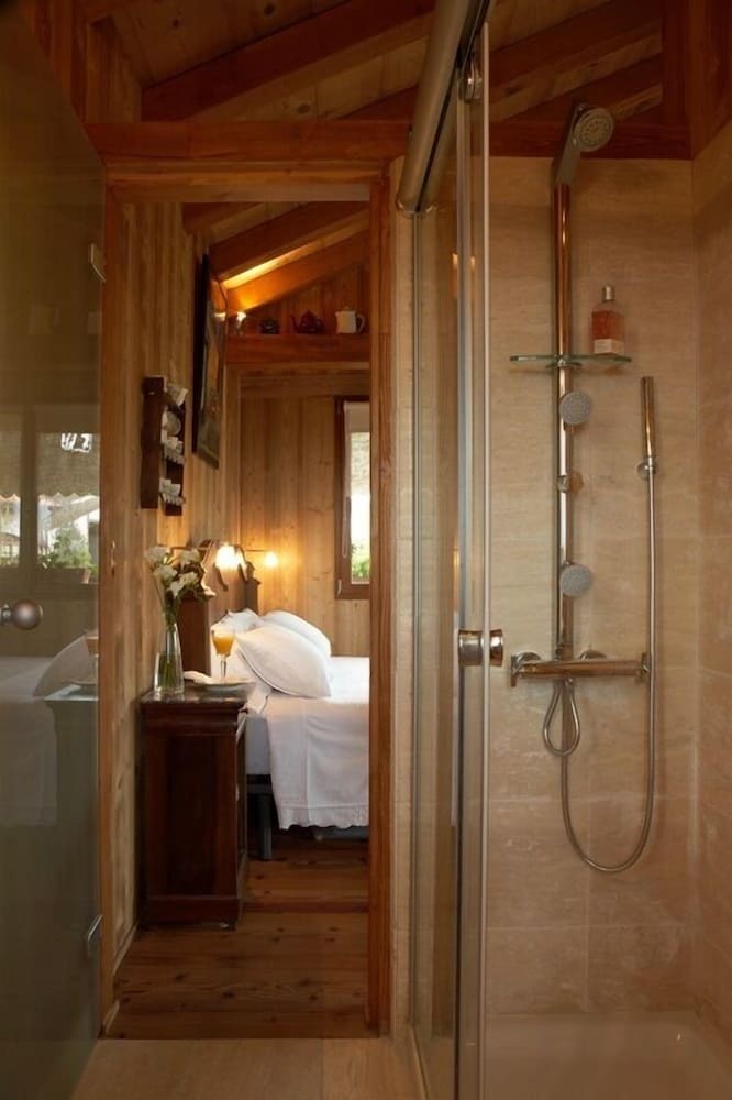 Aparthotel Las Casas De Ea Astei