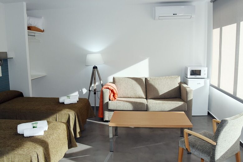 Hostal Albergue Inturjoven Cazorla - Hostel