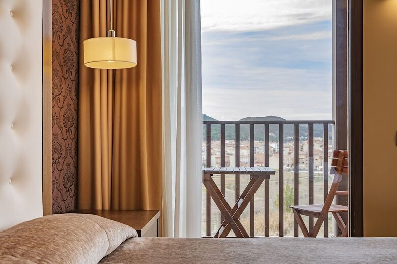 Hotel Fuente Del Miro