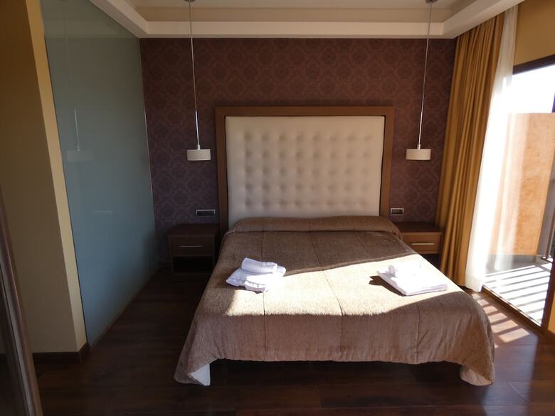 Hotel Fuente Del Miro