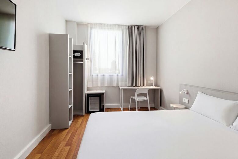 B&B Hotel Barcelona Matar�