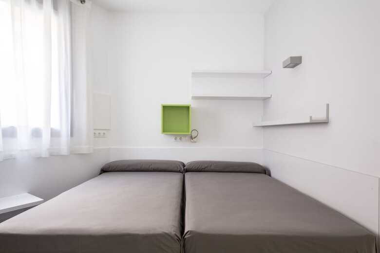 Hostal Residencia Universitaria Resa Barcelona Diagonal - Campus Accomodation