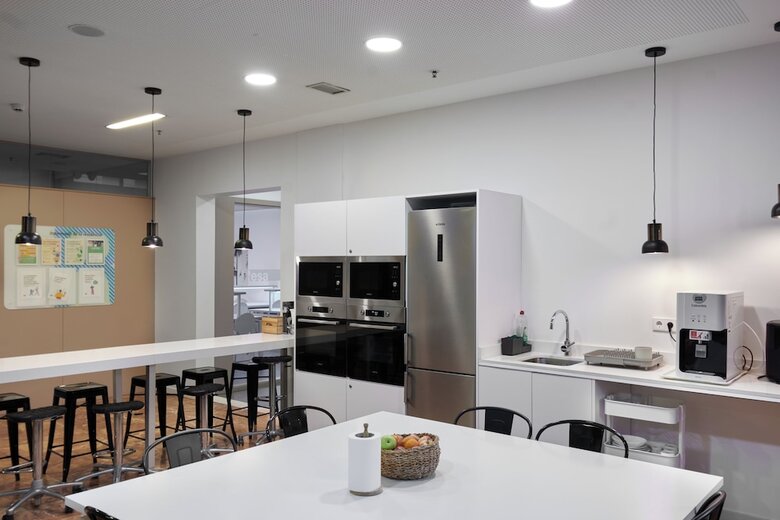 Hostal Residencia Universitaria Resa Barcelona Diagonal - Campus Accomodation