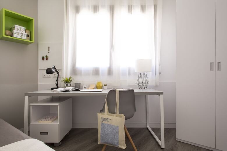 Hostal Residencia Universitaria Resa Barcelona Diagonal - Campus Accomodation