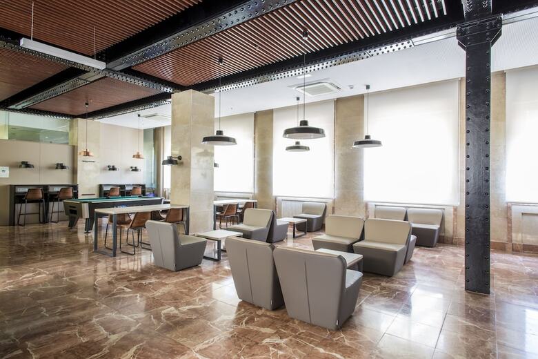 Hostal Residencia Universitaria Resa Barcelona Diagonal - Campus Accomodation
