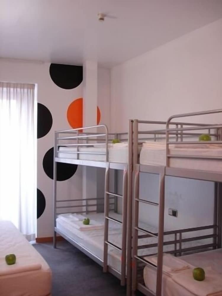 Hostal Revolutum Hostel