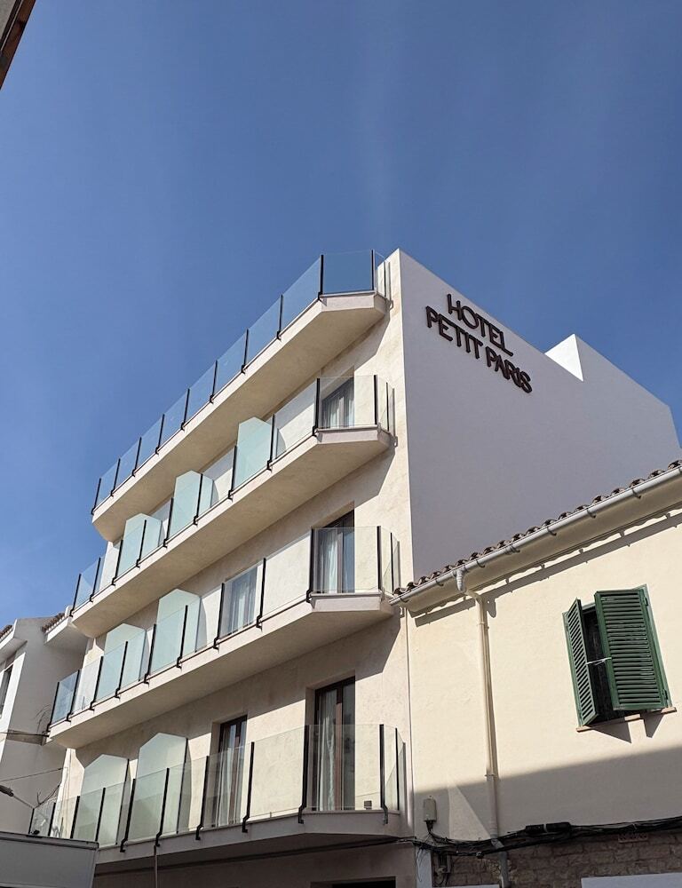 Hotel Petit Paris
