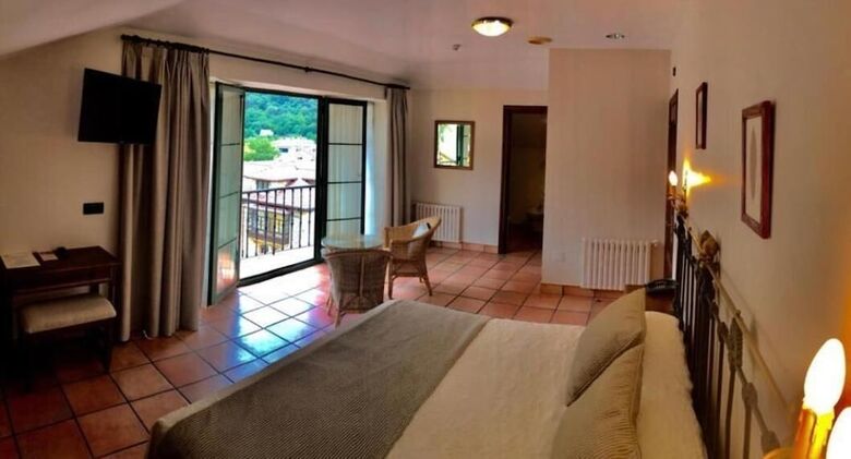 Hotel Villa De Cabrales