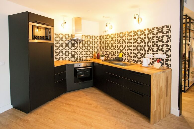Aparthotel Graffiti Suites M�laga